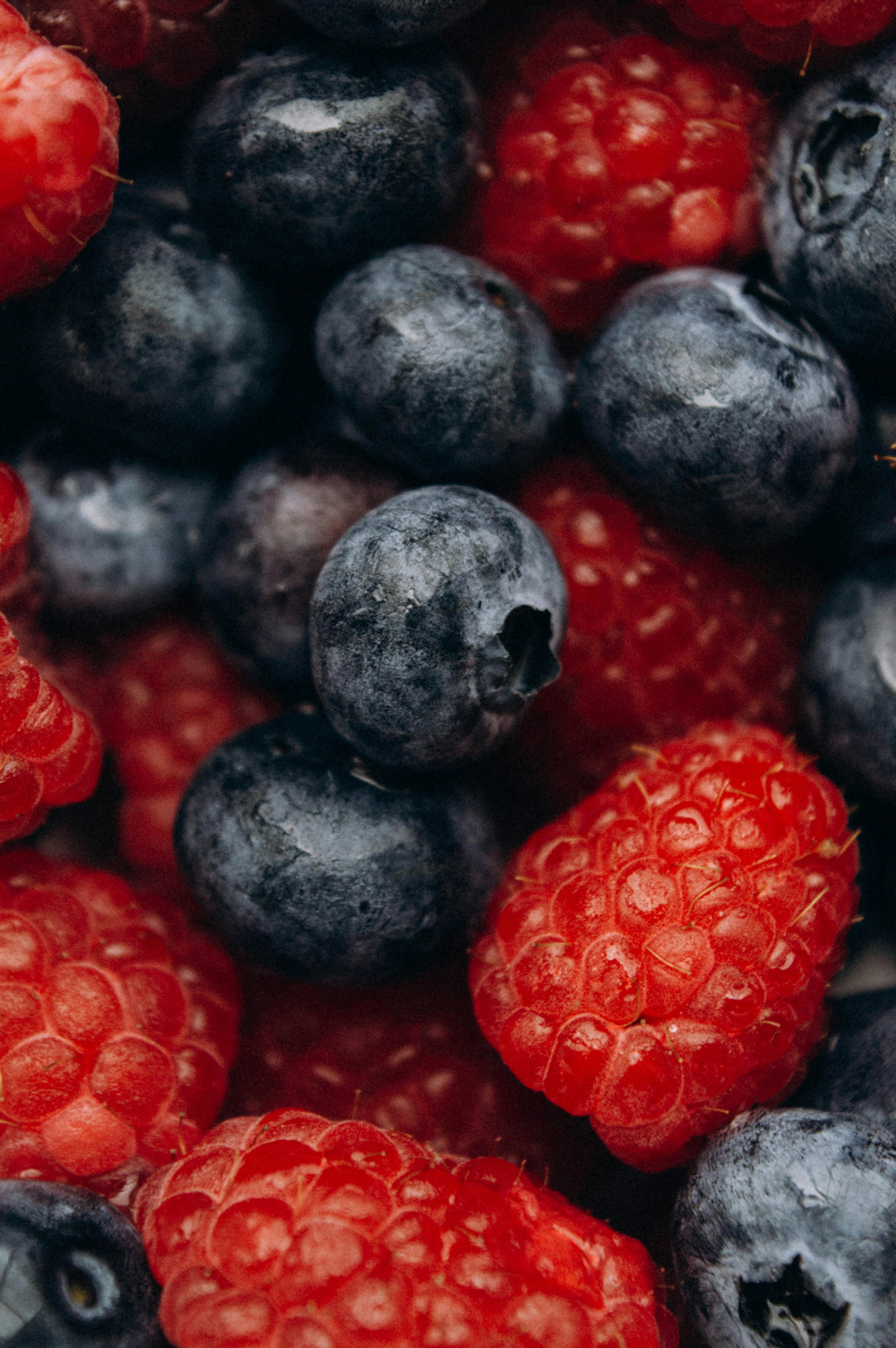 All About Fruity Fragrances